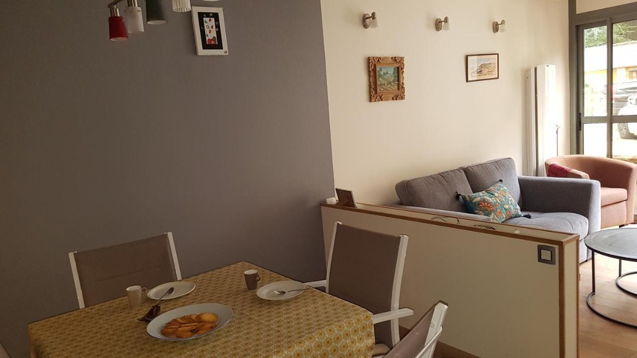 Maison Au Port De Dinan Villa Екстериор снимка